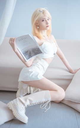 南桃Momoko – 白色制服&纯阳萝莉
